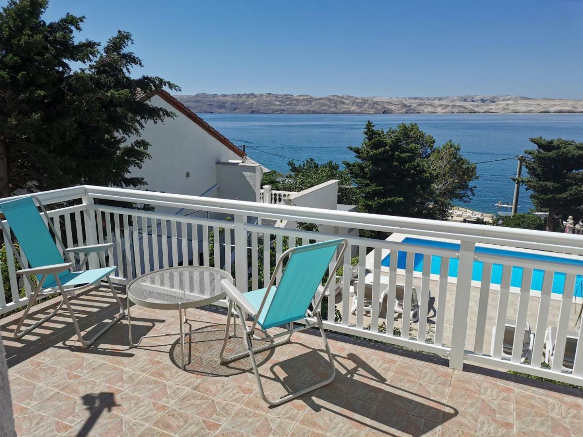 Beachfront Apartments Anita With Pool Karlobag Exterior foto